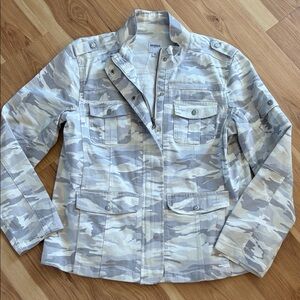 Women's Camouflage Jacket